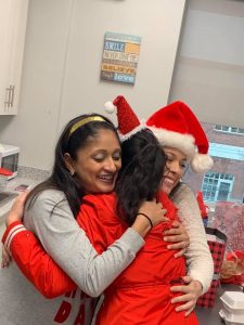 Ballantyne Facebook Christmas Happy Hugs